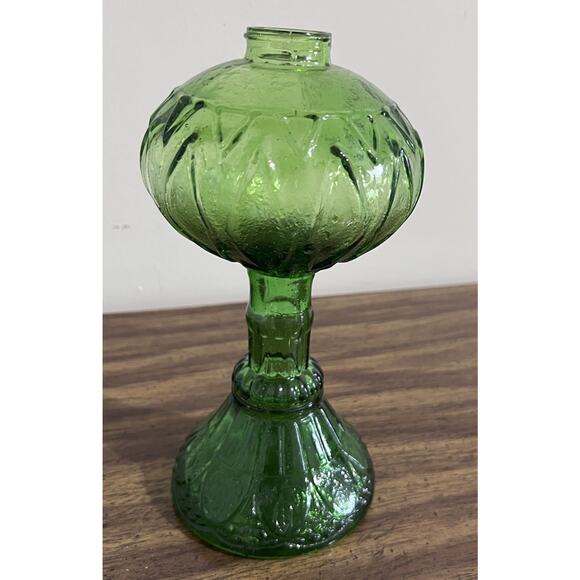 Vintage Green Glass Oil Kerosene Lamp with Panel Sides Floral Bottom 9.5" - Picture 3 of 9